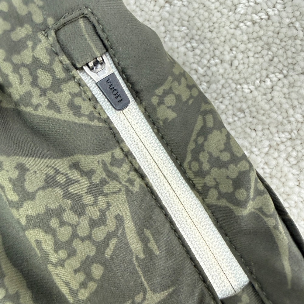 Vuori Clementine Olive Green Tropical Print - Picture 8 of 16